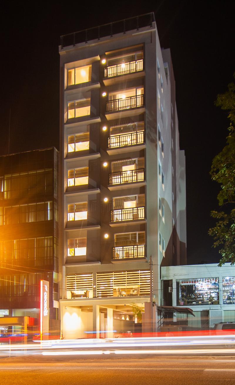 Rococo Residence Kolombo Bagian luar foto